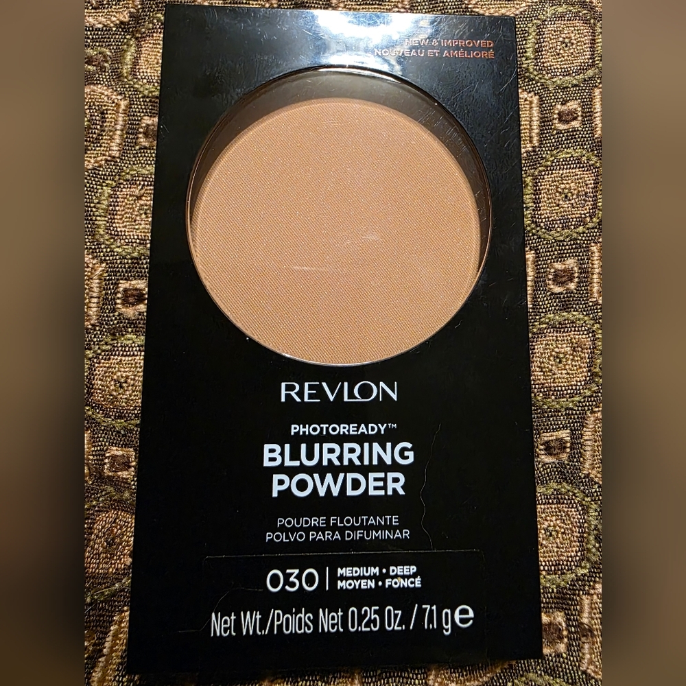 Revlon PhotoReady Blurring Powder New/ Sealed